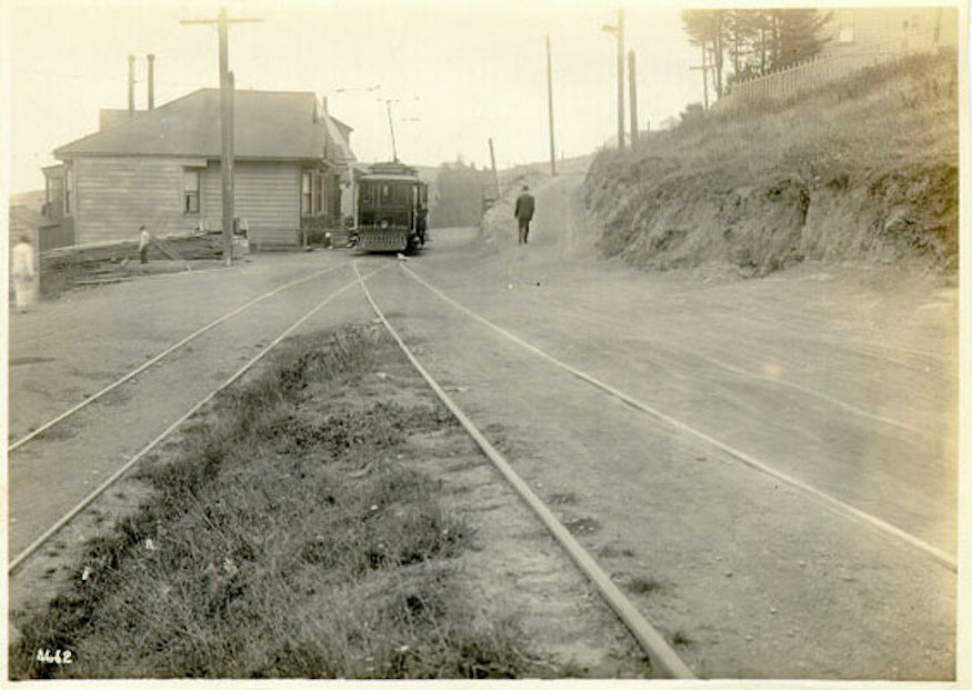 Market_Street_Extension,_original_condition_at_switchback,_Mono_and_Caselli_1921_AAB-6185